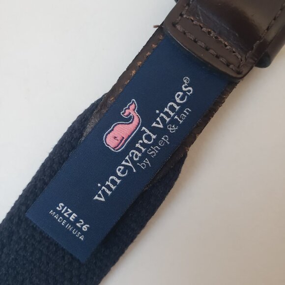 Vineyard Vines Size 26 Boy's Belt Navy Blue Leather Whale Club Belt USA made - Picture 2 of 9